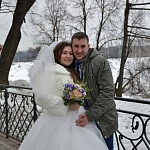 Невеста Екатерина в пышном свадебном платье с рукавами Леди.