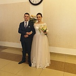 Невеста Москва 2019. Невеста Карина в свадебное платье с кружевными рукавами Голант Карен