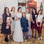 Невеста Юля в пышном свадебное платье Алина 