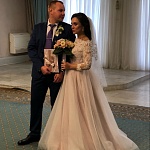 Цветное свадебное платье с рукавами, модель SV026, на моей миниатюрной невесте Марине.